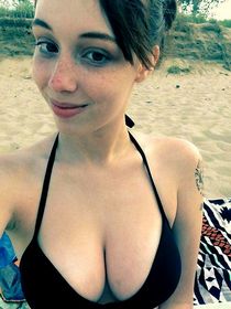 Amatrice musulmane nue